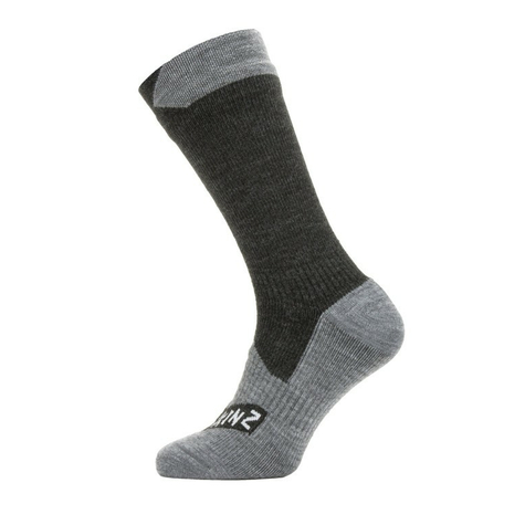 чорапи sealskinz за всякакви метеорологични условия със средна дължина